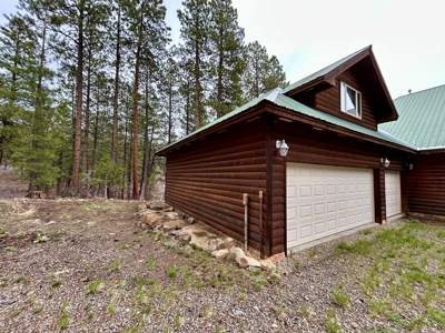 Secluded Log Home in Pines on 35 Private Acres - image 31