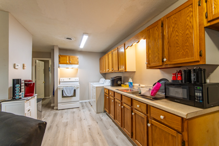 6-Unit Apartment Complex for Sale in Martin, TN - image 6