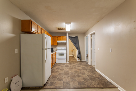 6-Unit Apartment Complex for Sale in Martin, TN - image 30