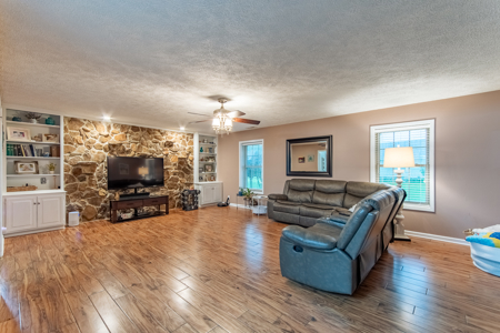 Well-Maintained Home for Sale in Dyer, TN - image 6
