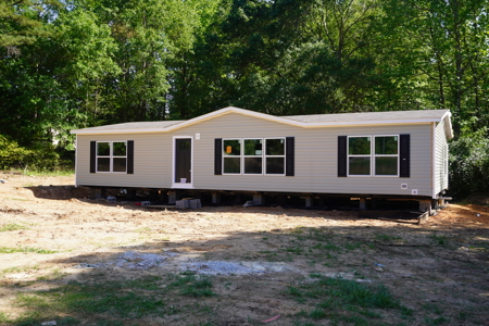 BRAND NEW 2025 Clayton, Southern Energy Home on 2+ Acres! - image 3
