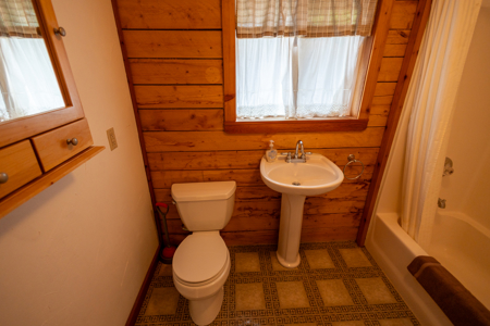 Cove Peaks Lodge - Alaska Oceanfront Lodge for Sale - image 15