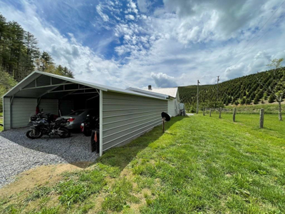 Fully Renovated Home For Sale In Elk Creek VA - image 24