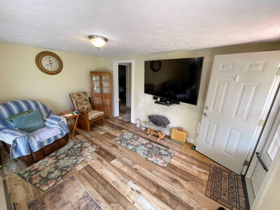Fully Renovated Home For Sale In Elk Creek VA - image 10