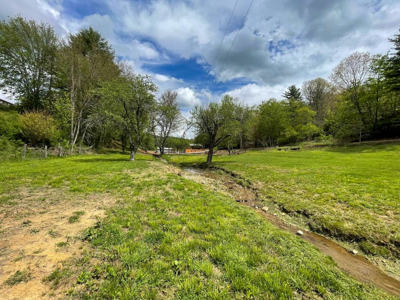 Fully Renovated Home For Sale In Elk Creek VA - image 25