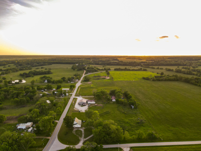 Home on land For Sale Cedar County Mo - image 46