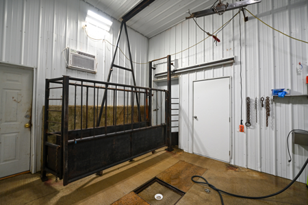 Home on land For Sale Cedar County Mo - image 21
