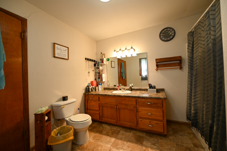 Home on land For Sale Cedar County Mo - image 14