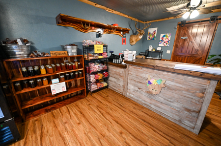 Home on land For Sale Cedar County Mo - image 31