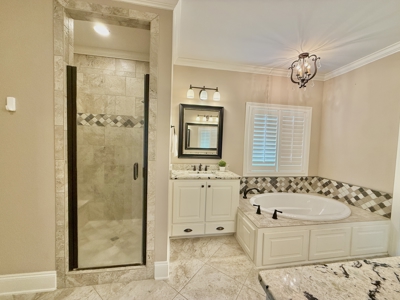 Custom Built Home on 1 acre lot Dothan Alabama - image 17