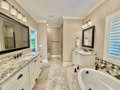 Custom Built Home on 1 acre lot Dothan Alabama - image 16