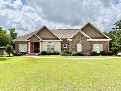 Custom Built Home on 1 acre lot Dothan Alabama - image 1