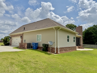 Custom Built Home on 1 acre lot Dothan Alabama - image 44