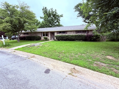 Winnsboro - Wood County Texas - Beautifully Updated Brick in Town - image 2