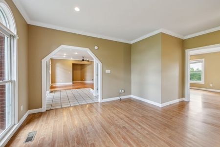 Country Home for Sale in Lewis County, Tennessee - image 8