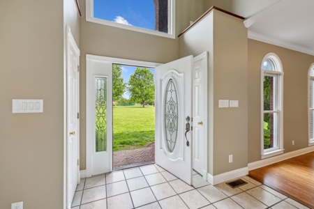 Country Home for Sale in Lewis County, Tennessee - image 3