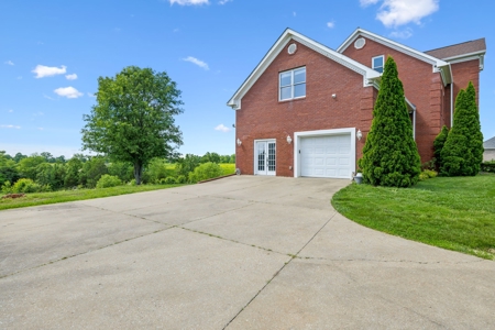 Country Home for Sale in Lewis County, Tennessee - image 38