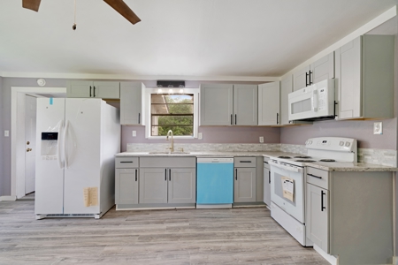 Starter Home on Half An Acre For Sale in Powderly TX, NE TX - image 6