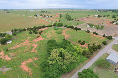 8 Acres for Sale, Clinton, Washita County, OK - image 2