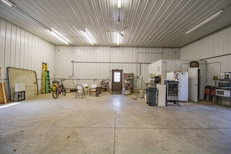 Log home acreage for sale in Jones County Iowa - image 46