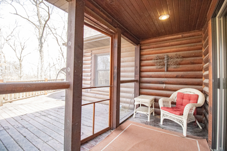 Log home acreage for sale in Jones County Iowa - image 30