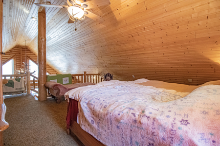 Log home acreage for sale in Jones County Iowa - image 19