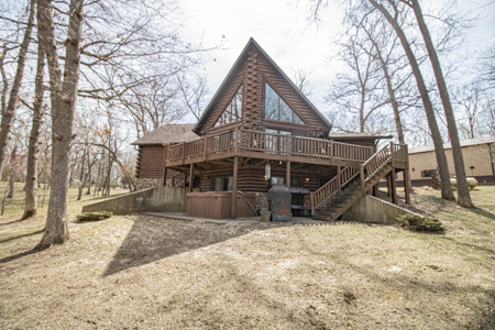 Log home acreage for sale in Jones County Iowa - image 35