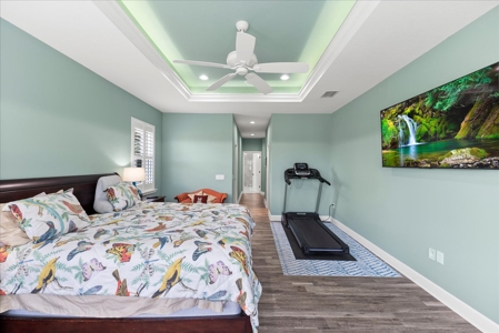 Luxurious Home on Large Corner Lot - image 16