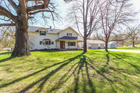 Updated Farm Home with land for sale Waupaca County - image 37