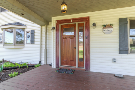 Updated Farm Home with land for sale Waupaca County - image 39