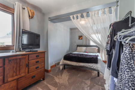 Updated Farm Home with land for sale Waupaca County - image 15