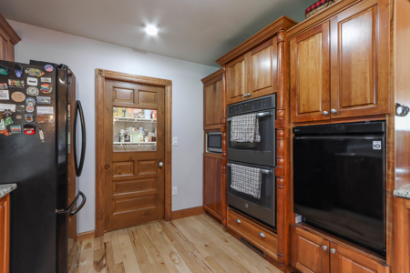 Updated Farm Home with land for sale Waupaca County - image 4