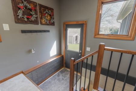 Updated Farm Home with land for sale Waupaca County - image 8