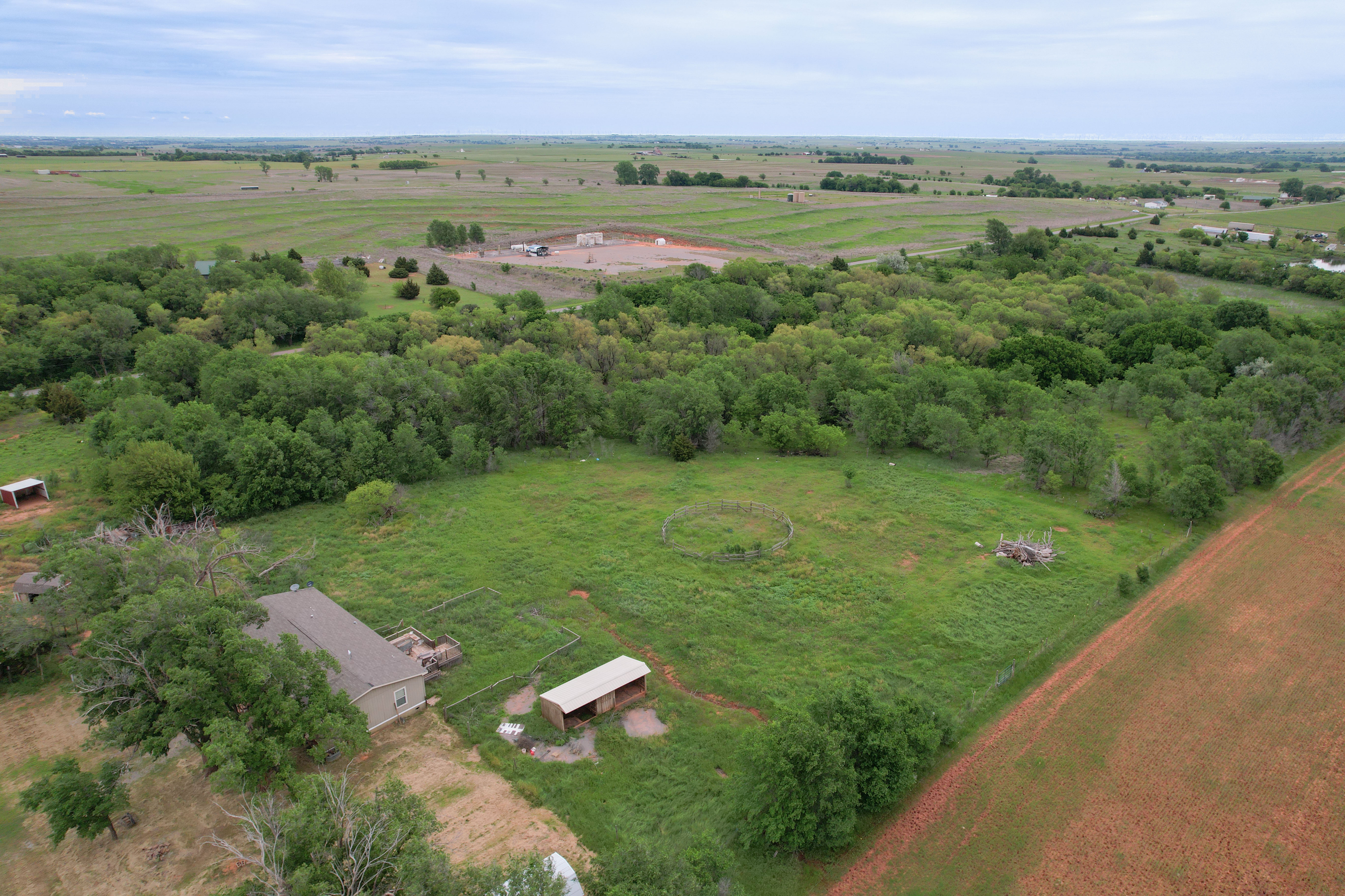4 acres with country home for sale, Clinton, Washita County, OK