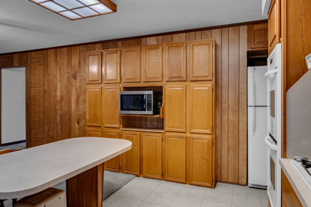 Home sitting on half acre lot in Calallen, Corpus Christi, TX - image 18