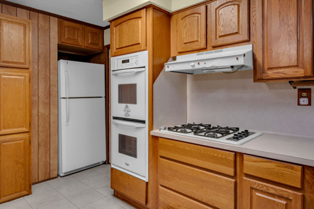 Home sitting on half acre lot in Calallen, Corpus Christi, TX - image 17