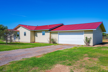 Horse Property for Sale in Cheyenne, OK – 10 Acres of Equestrian - image 1