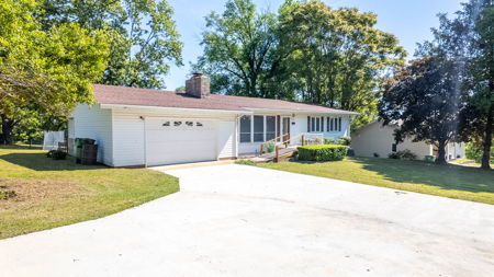 Home in Town for sale in Thayer, Missouri - image 4