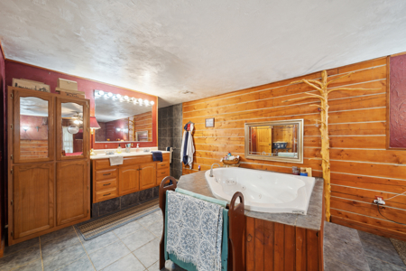 Log Home on 243 Acres, Hunting Land with Panoramic Views - image 31