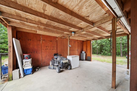 Log Home on 243 Acres, Hunting Land with Panoramic Views - image 41