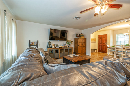 Well-Maintained 3/2 Brick Home on Corner Lot in Orange Grove ISD - image 16