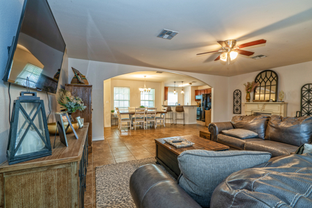 Well-Maintained 3/2 Brick Home on Corner Lot in Orange Grove ISD - image 17