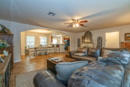 Well-Maintained 3/2 Brick Home on Corner Lot in Orange Grove ISD - image 18