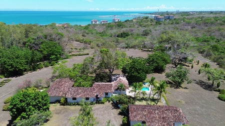 Panama Ocean View Property: Luxury Retreat in Costa Esmeralda - image 1