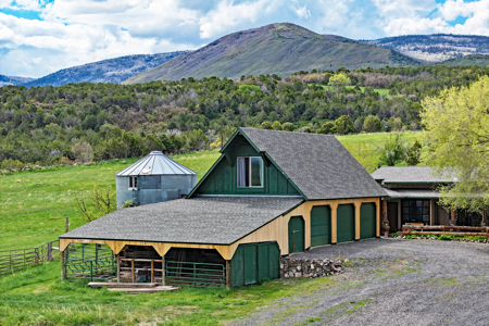 Colorado country Home For Sale with Irrigated Acreage - image 3