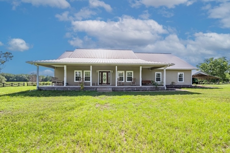 Country Home for Sale in Trenton FL! - image 3