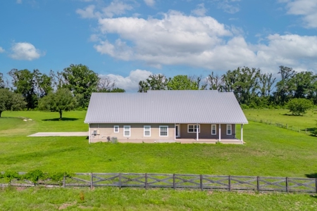 Country Home for Sale in Trenton FL! - image 11
