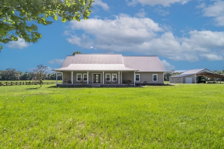 Country Home for Sale in Trenton FL! - image 2