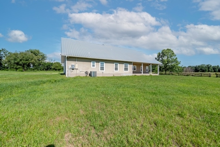 Country Home for Sale in Trenton FL! - image 12