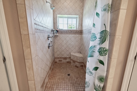 Country Home for Sale in Trenton FL! - image 24